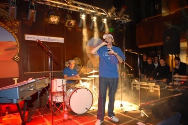 Performing at Hekhal Haness, Geneva